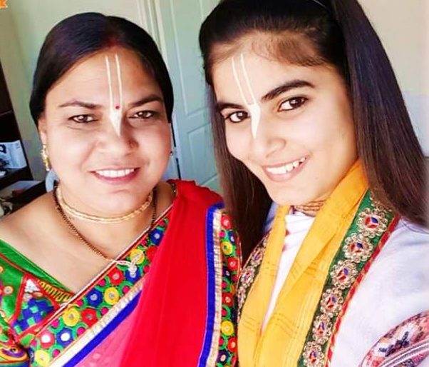 chitraleka mother