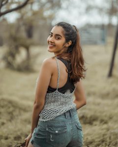 simrat kaur randhawa hot pic