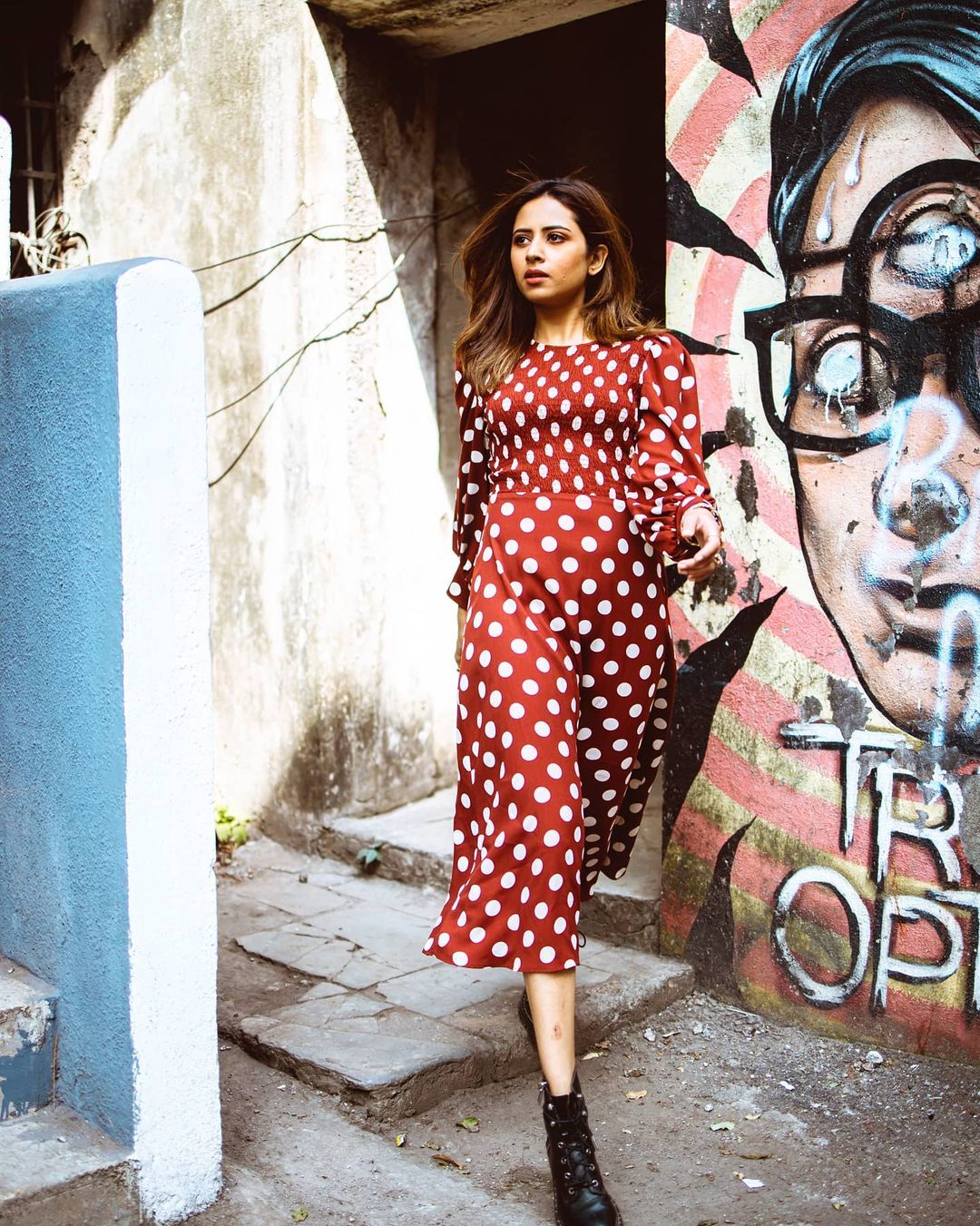 sargun mehta height